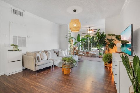 Copropriété à vendre à Orlando, Floride: 2 chambres, 93.55 m2 № 1398898 - photo 3