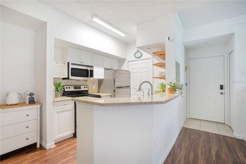 Copropriété à vendre à Orlando, Floride: 2 chambres, 93.55 m2 № 1398898 - photo 13