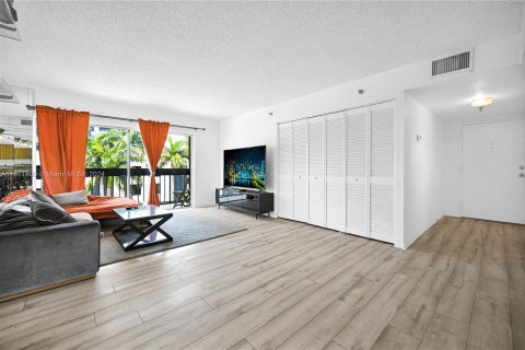 Copropriété à vendre à Miami Beach, Floride: 2 chambres, 99.5 m2 № 1395850 - photo 4