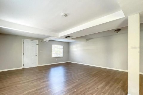 Casa en venta en Orlando, Florida, 4 dormitorios, 208.1 m2 № 1395736 - foto 7