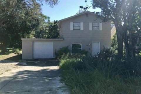 Casa en venta en Orlando, Florida, 4 dormitorios, 208.1 m2 № 1395736 - foto 1