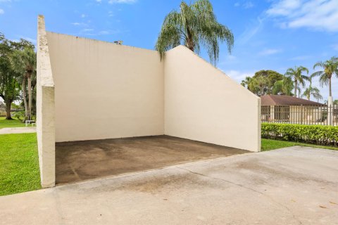 Condo in Boca Raton, Florida, 1 bedroom  № 1051200 - photo 1