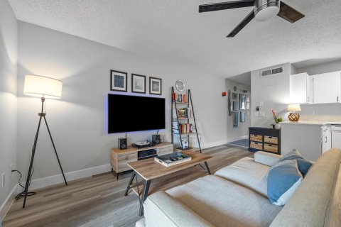 Condo in Boca Raton, Florida, 1 bedroom  № 1051200 - photo 14