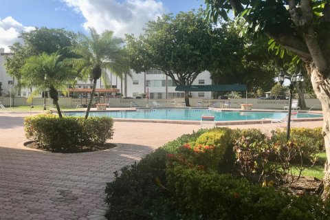 Condominio en venta en Lauderdale Lakes, Florida, 2 dormitorios, 110.09 m2 № 1073881 - foto 8