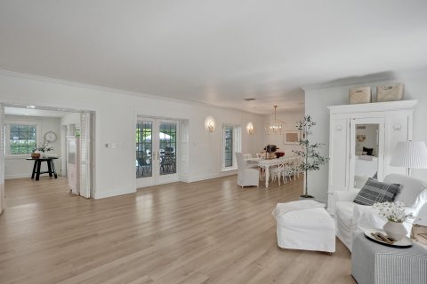 House in Fort Lauderdale, Florida 4 bedrooms, 378.39 sq.m. № 1077119 - photo 29