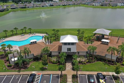 Villa ou maison à vendre à Zephyrhills, Floride: 4 chambres, 171.5 m2 № 1320549 - photo 28