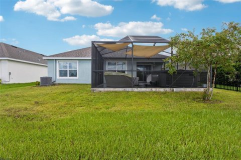 Casa en venta en Zephyrhills, Florida, 4 dormitorios, 171.5 m2 № 1320549 - foto 18