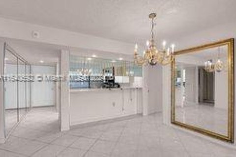 Copropriété à vendre à Davie, Floride: 2 chambres, 128.67 m2 № 1319006 - photo 6