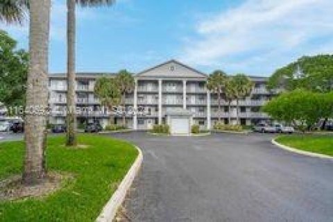 Copropriété à vendre à Davie, Floride: 2 chambres, 128.67 m2 № 1319006 - photo 1