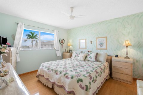 Condo in Sunrise, Florida, 2 bedrooms  № 1327961 - photo 9