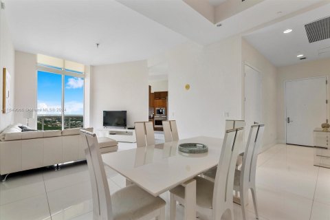 Condo in Sunny Isles Beach, Florida, 2 bedrooms  № 1331474 - photo 7