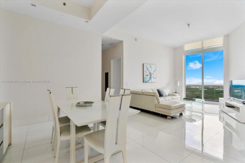 Condo in Sunny Isles Beach, Florida, 2 bedrooms  № 1331474 - photo 5