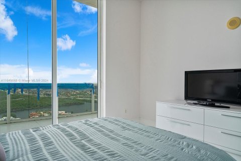 Condo in Sunny Isles Beach, Florida, 2 bedrooms  № 1331474 - photo 28