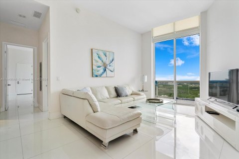 Condo in Sunny Isles Beach, Florida, 2 bedrooms  № 1331474 - photo 6