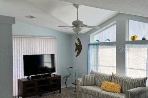 Apartment in Punta Gorda, Florida 2 bedrooms, 116.69 sq.m. № 1378087 - photo 7