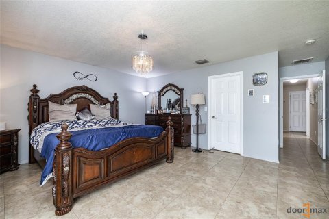 Casa en alquiler en Wesley Chapel, Florida, 3 dormitorios, 155.89 m2 № 1378153 - foto 13