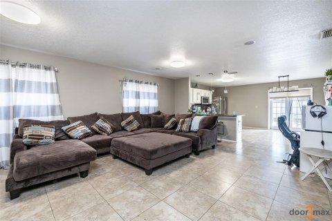 Casa en alquiler en Wesley Chapel, Florida, 3 dormitorios, 155.89 m2 № 1378153 - foto 2