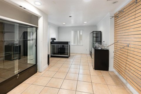 Immobilier commercial à vendre à Orlando, Floride: 406.35 m2 № 1349914 - photo 15