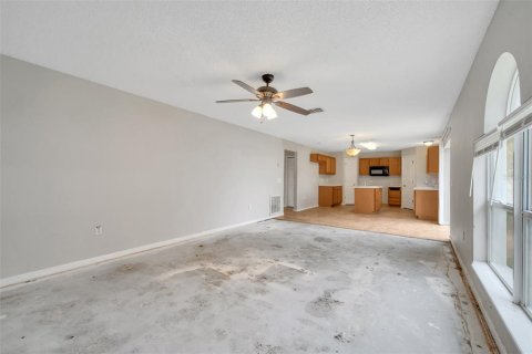 House in Kissimmee, Florida 4 bedrooms, 264.4 sq.m. № 1432269 - photo 21