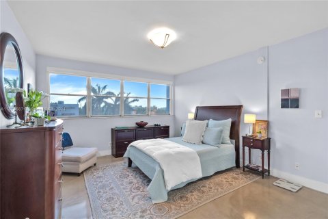 Copropriété à vendre à Bay Harbor Islands, Floride: 1 chambre, 96.62 m2 № 1233124 - photo 14