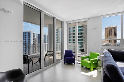 Copropriété à vendre à Miami, Floride: 2 chambres, 129.78 m2 № 1225097 - photo 7