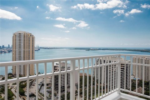 Condo in Miami, Florida, 2 bedrooms  № 1225097 - photo 19