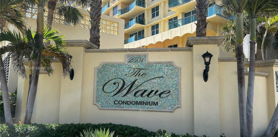 Condominio en Hollywood, Florida, 1 dormitorio  № 1225050