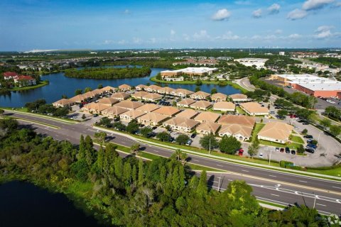 Immobilier commercial à louer à Brandon, Floride: 290.6 m2 № 1356322 - photo 5