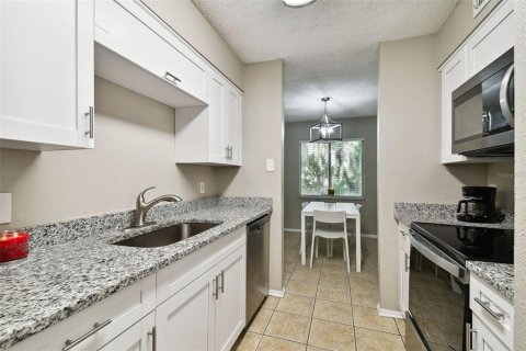 Copropriété à vendre à Tampa, Floride: 2 chambres, 90.58 m2 № 1342001 - photo 7