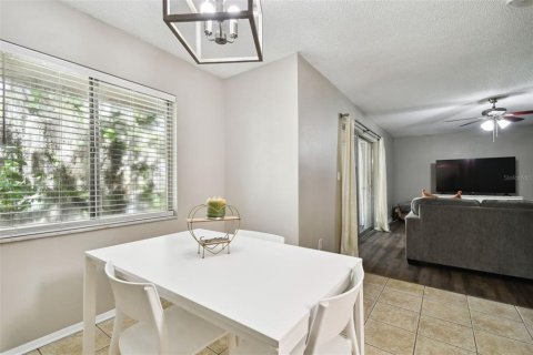 Condo in Tampa, Florida, 2 bedrooms  № 1342001 - photo 8