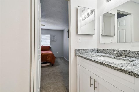 Condo in Tampa, Florida, 2 bedrooms  № 1342001 - photo 28