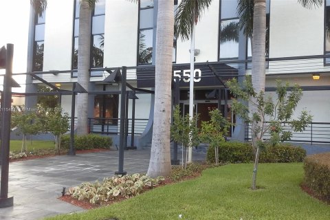 Immobilier commercial à vendre à North Miami, Floride № 1054060 - photo 3