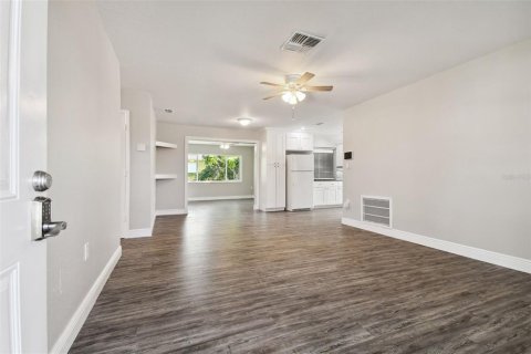 Villa ou maison à vendre à Port Richey, Floride: 2 chambres, 106.84 m2 № 1381125 - photo 8