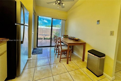 Condo in West Palm Beach, Florida, 2 bedrooms  № 1237124 - photo 14