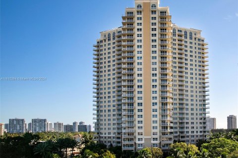 Condominio en venta en Aventura, Florida, 3 dormitorios, 141.68 m2 № 1237038 - foto 1