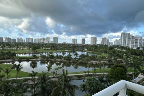 Condo in Aventura, Florida, 3 bedrooms  № 1237038 - photo 18