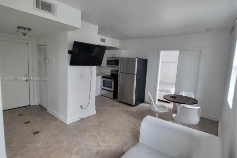 Copropriété à vendre à Miami Beach, Floride: 2 chambres, 64.1 m2 № 1237123 - photo 3