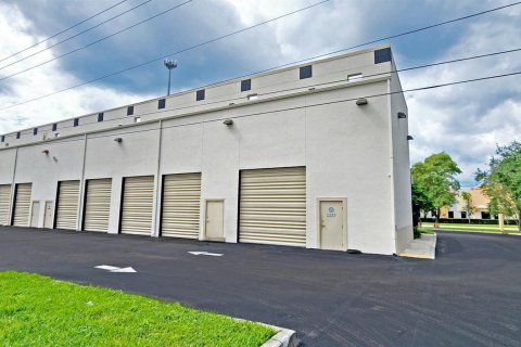 Propiedad comercial en venta en Wellington, Florida № 1207982 - foto 2