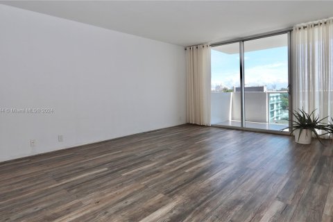 Condo in Miami Beach, Florida, 1 bedroom  № 1401644 - photo 6