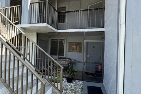 Condominio en venta en Homestead, Florida, 3 dormitorios, 111.02 m2 № 1059647 - foto 2