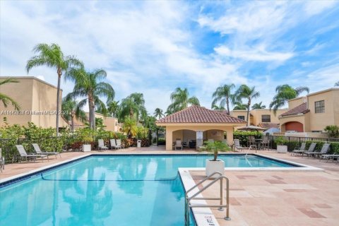 Adosado en venta en Aventura, Florida, 2 dormitorios, 102.84 m2 № 1234443 - foto 24