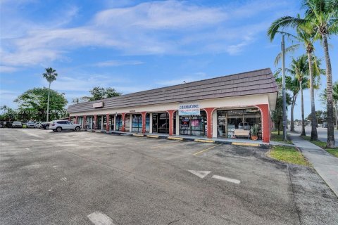 Immobilier commercial à vendre à Dania Beach, Floride № 1096898 - photo 4
