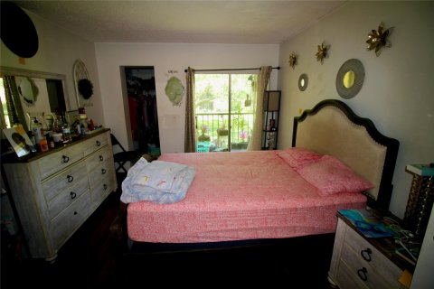 Condo in Boynton Beach, Florida, 2 bedrooms  № 1075684 - photo 11