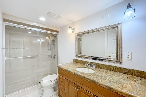 Condominio en venta en North Miami Beach, Florida, 2 dormitorios, 129.78 m2 № 1019356 - foto 22