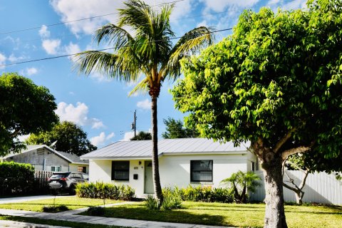 Villa ou maison à vendre à West Palm Beach, Floride: 3 chambres, 106.84 m2 № 1093927 - photo 25