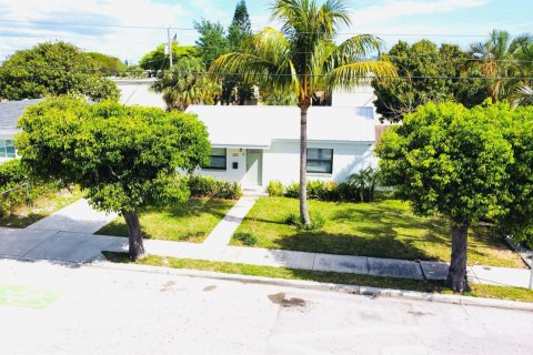 Casa en venta en West Palm Beach, Florida, 3 dormitorios, 106.84 m2 № 1093927 - foto 5