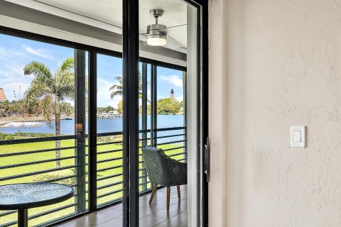 Condo in Jupiter, Florida, 2 bedrooms  № 1073509 - photo 18