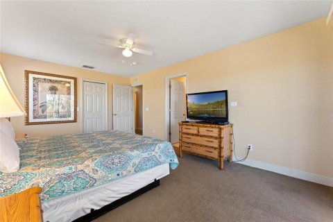 Condo in Davenport, Florida, 4 bedrooms  № 1386312 - photo 15