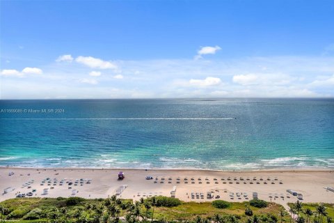 Condominio en venta en Miami Beach, Florida, 2 dormitorios, 148.18 m2 № 1386132 - foto 12