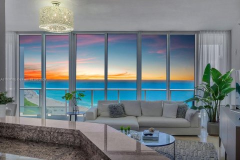 Condominio en venta en Miami Beach, Florida, 2 dormitorios, 148.18 m2 № 1386132 - foto 2